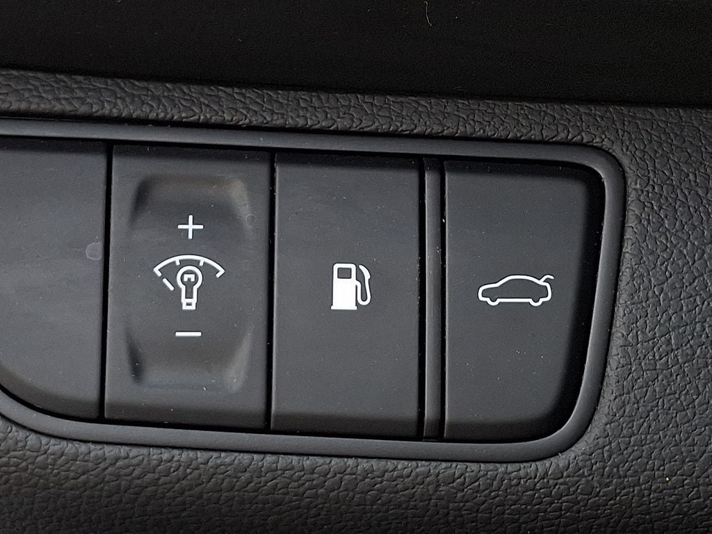 2022 Genesis G70 2.0T