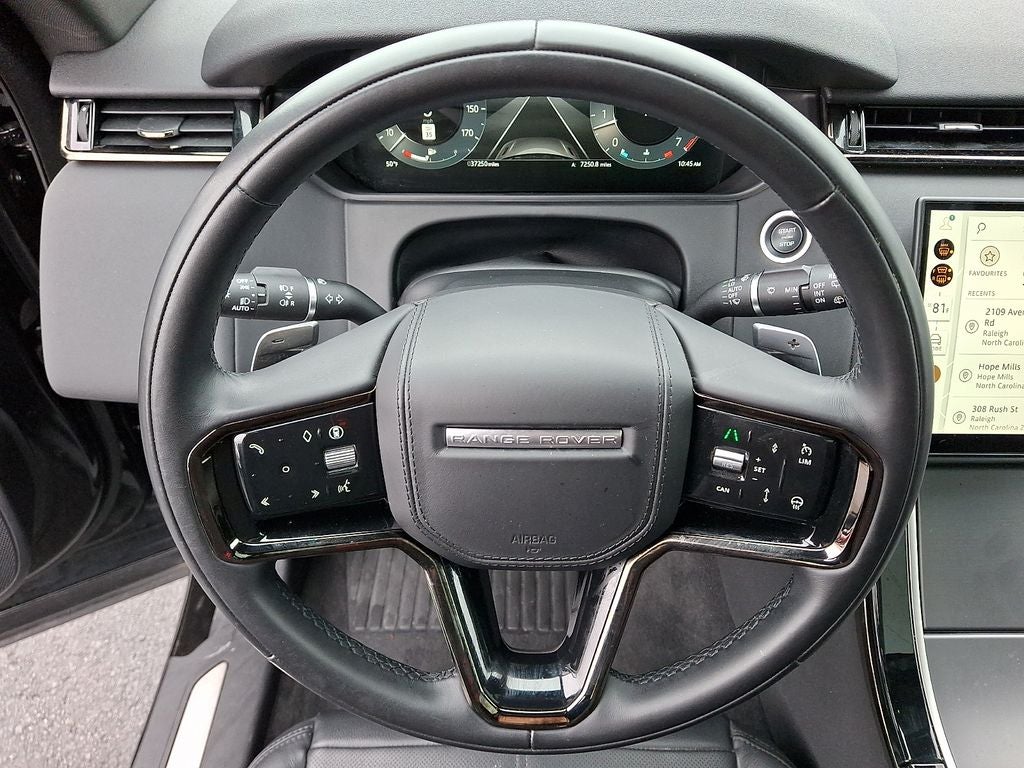 2025 Land Rover Range Rover Velar Dynamic SE