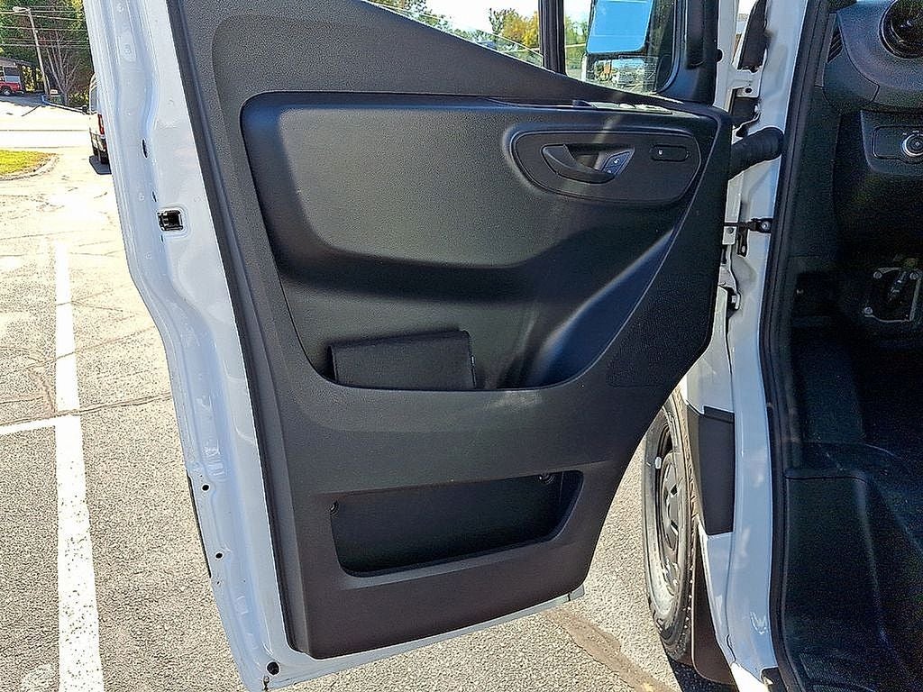 2025 Mercedes-Benz Sprinter 2500 High Roof