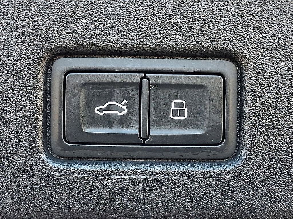 2023 Audi Q4 e-tron Premium Plus