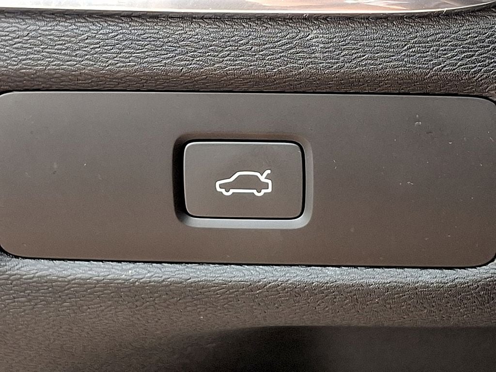 2023 Volvo XC60 B5 Core