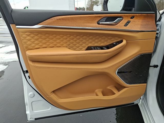 2024 Jeep Grand Cherokee L Summit Reserve 4x4