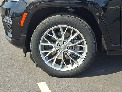 2023 Jeep Grand Cherokee Summit
