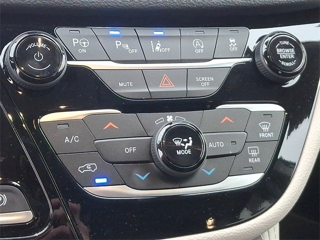 2023 Chrysler Pacifica Limited AWD