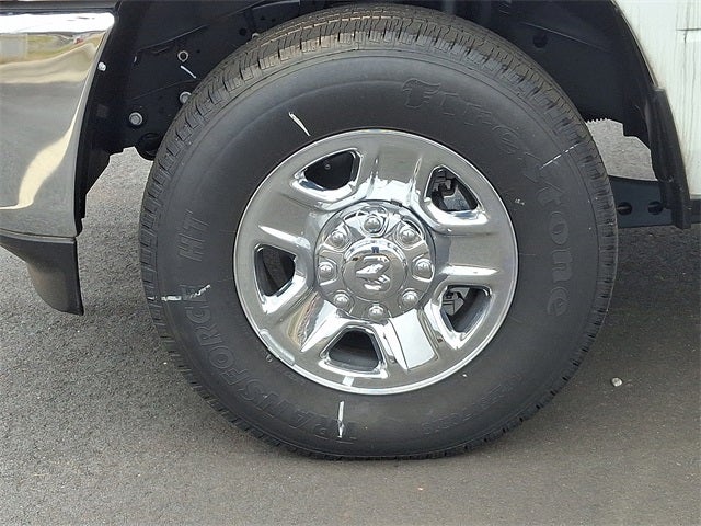 2023 RAM 3500 Tradesman Crew Cab 4x4 8' Box