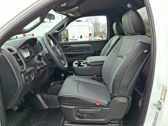 2024 RAM 2500 Tradesman Regular Cab 4x4 8' Box