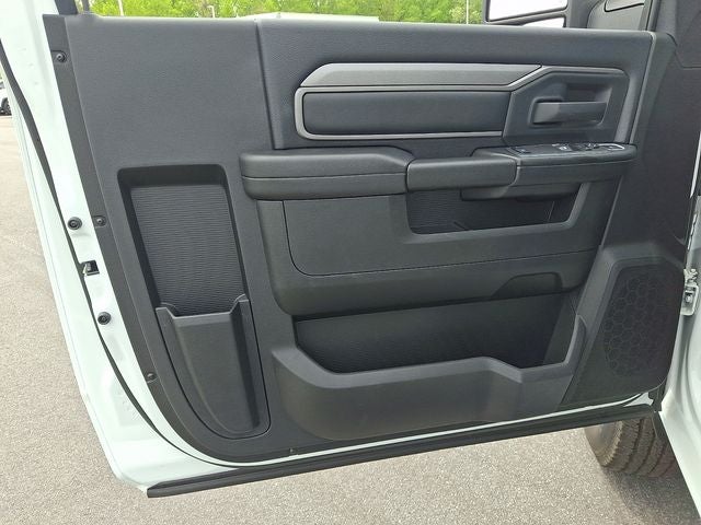 2024 RAM 2500 Tradesman Regular Cab 4x4 8' Box
