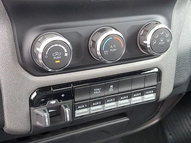 2024 RAM 2500 Tradesman Regular Cab 4x4 8' Box