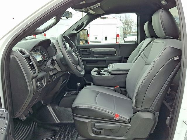 2024 RAM 2500 Tradesman Regular Cab 4x4 8' Box