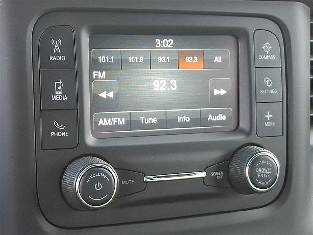 2022 RAM 2500 Tradesman Crew Cab 4x4 6'4' Box