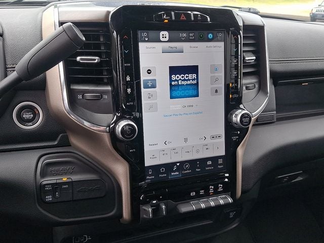 2024 RAM 2500 Laramie Crew Cab 4x4 6'4' Box