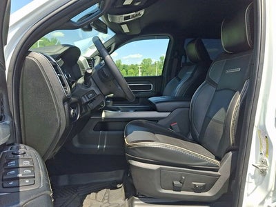2024 RAM 2500 Laramie Crew Cab 4x4 6'4' Box