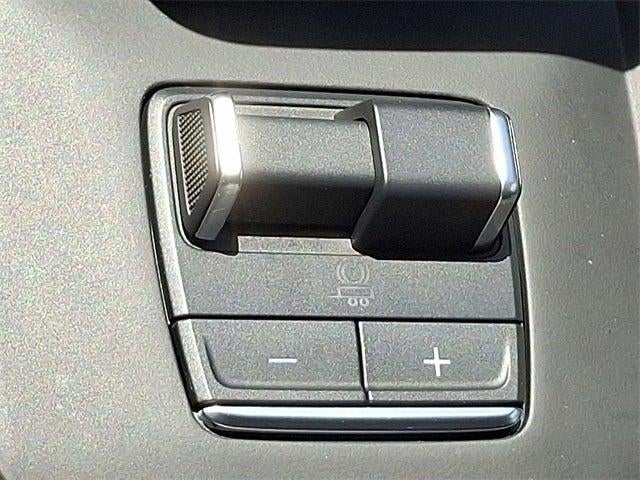 2022 GMC Sierra 1500 4WD Crew Cab Short Box AT4